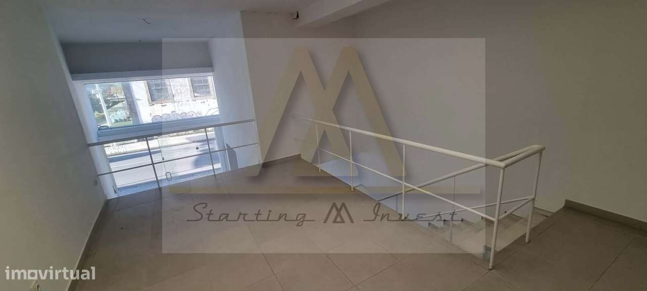 Loja com 91m2 Av. José Régio em vila do Conde.-5