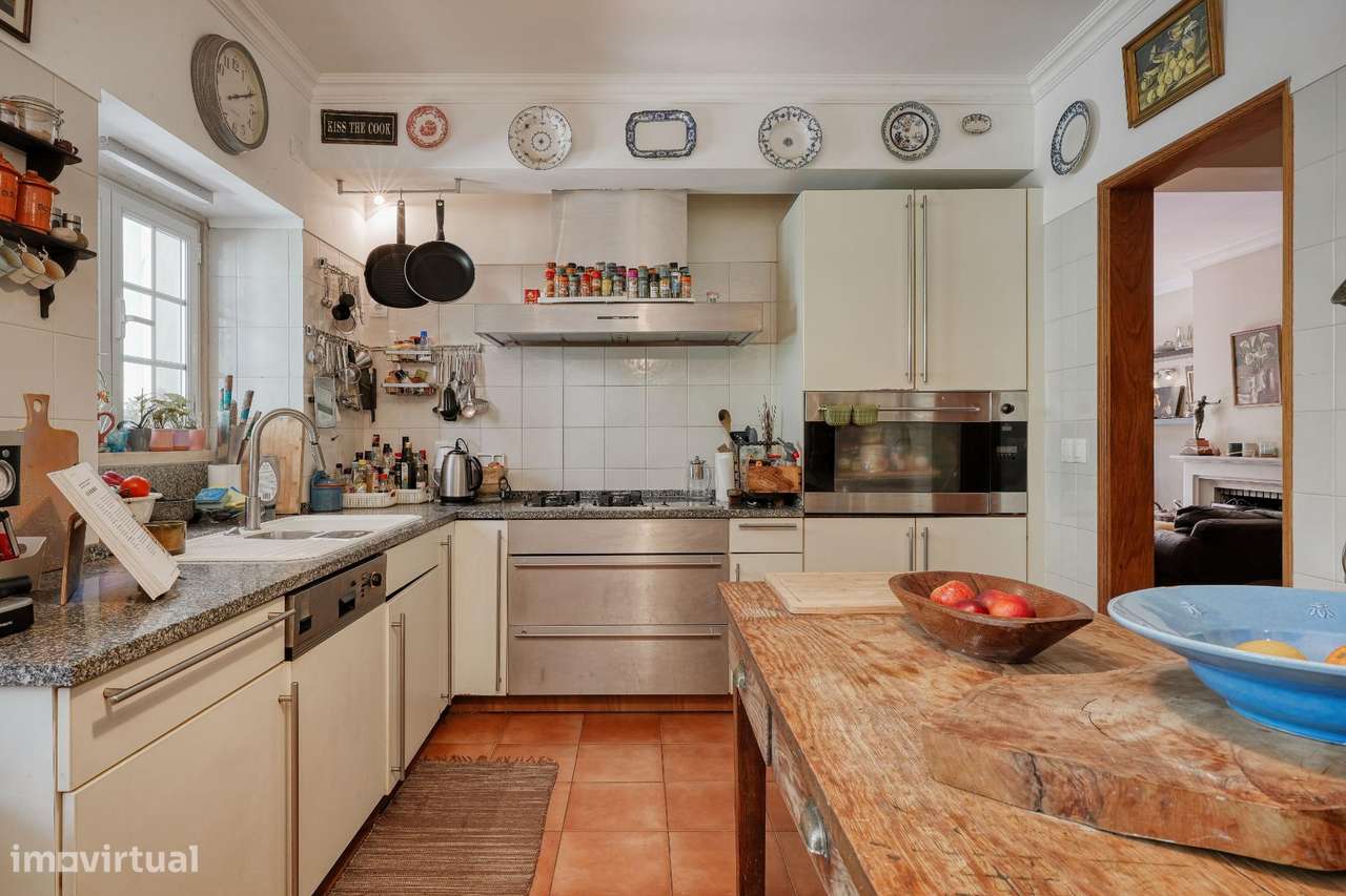 Casa com jardim no coração histórico de Sintra-10