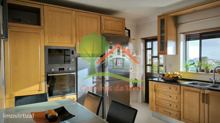 Moradia T5 com Vista de Mar Deslumbrante em Baleia, Carvoeira-54