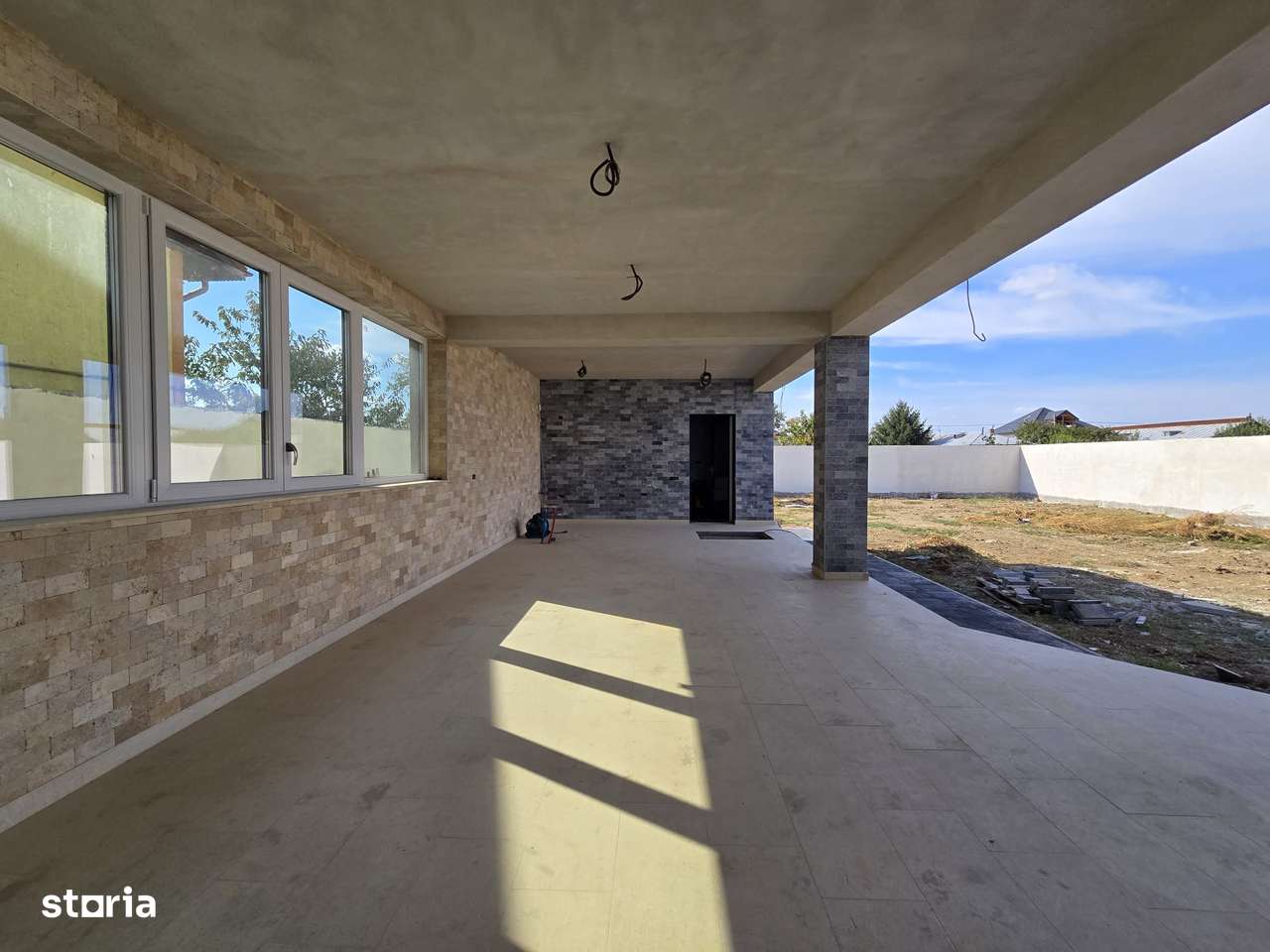 Casa 420 mp, P+1.  si Piscina. Curte teren 1050 mp. Cernica Balaceanca - Imagine principală: 3/12