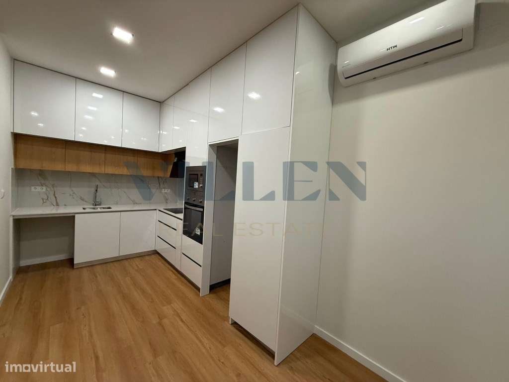Apartamento T2 com Entrada Privativa e Garagem na Maia-9
