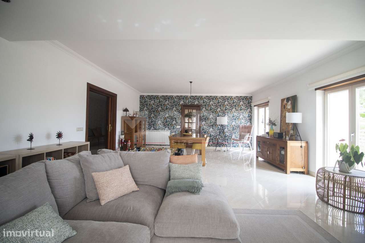 Moradia T5 independente de Gaveto - Caldas da Rainha - Grande imagem: 5/60