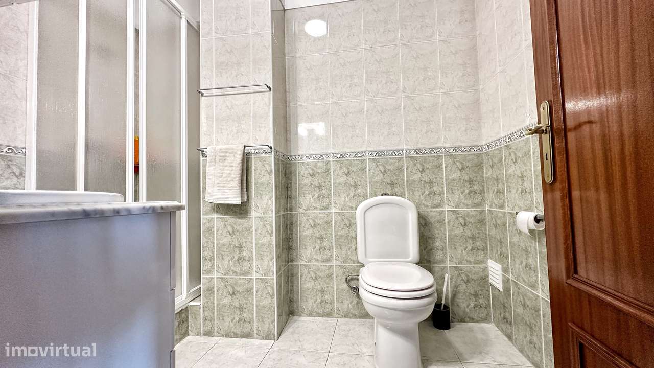 Moradia Geminada T4 – Quinta do Conde (Boa Água)-18