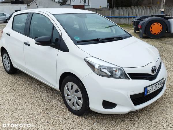 Toyota Yaris 1.0 Active - 2