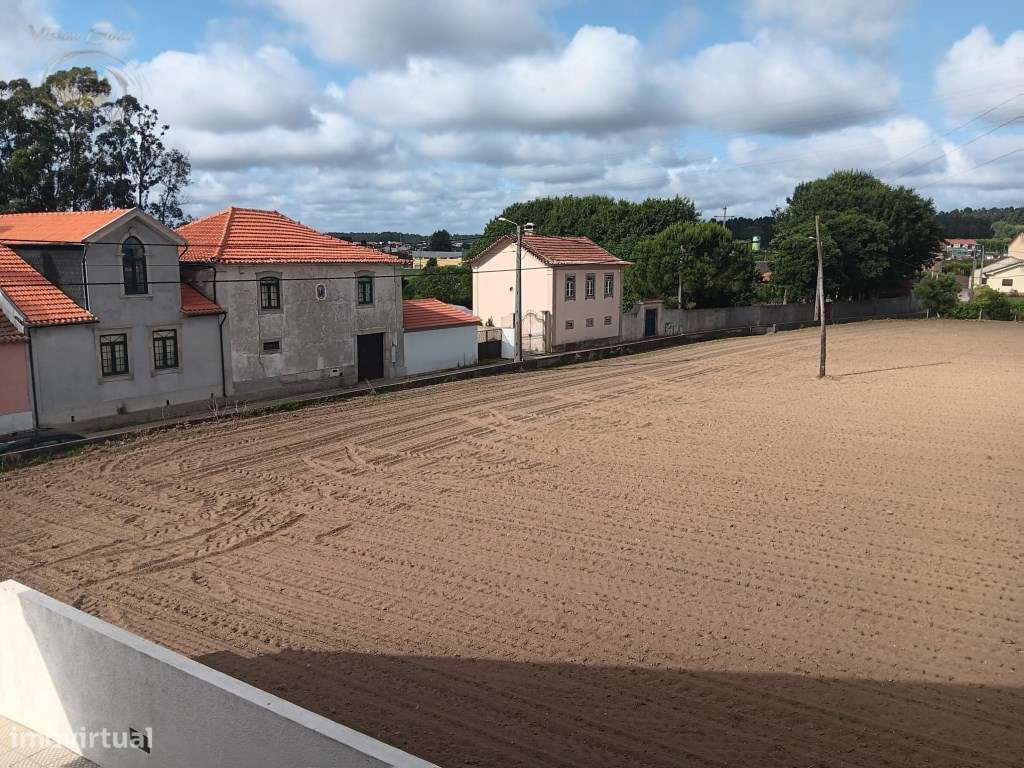 Moradia T3+1 com recheio.-11