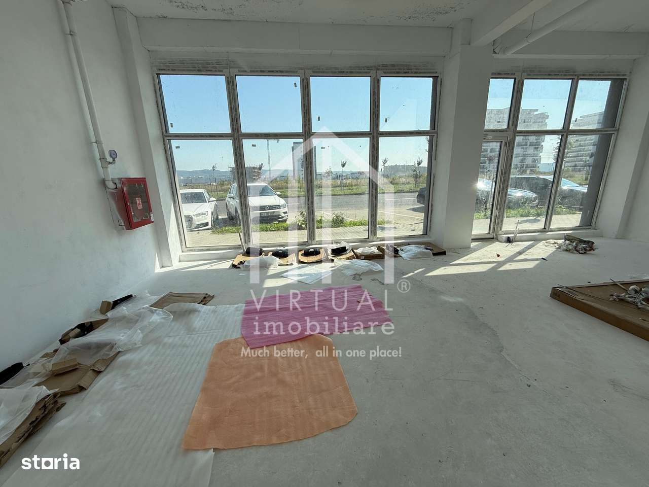 Spatiu comercial - 140 mp, open space - Zona circulata - Imagine principală: 3/4