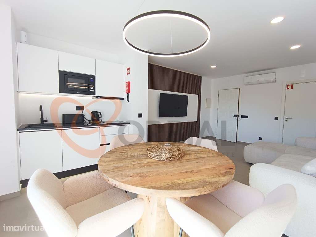 Excelente Apartamento T1 totalmente renovado com Alojamento Local p... - Grande imagem: 1/14