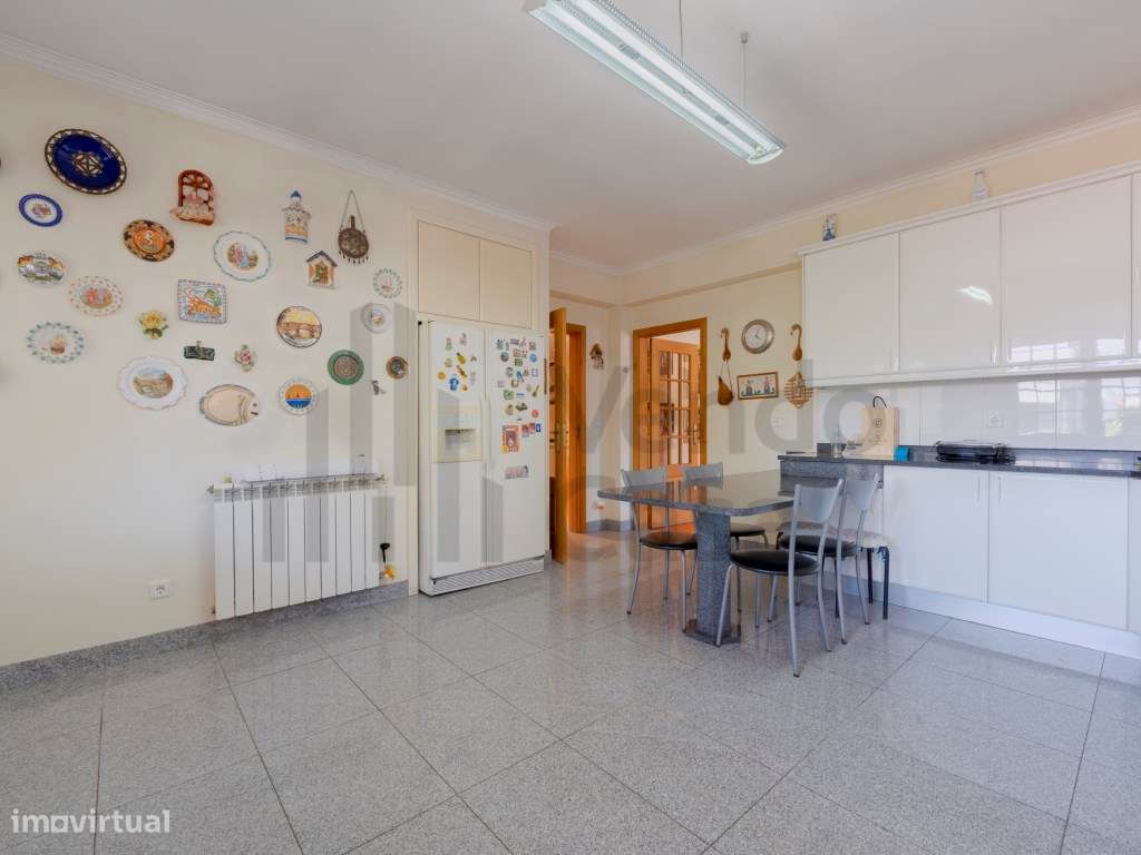 Vende-se Moradia Individual - Braga - Frossos-18