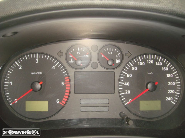 Seat Leon 1.9 TDi 2002 para peças - 16