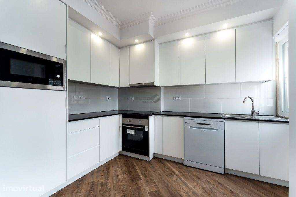 T2 Reabilitado entre Sete Rios e Praça de Espanha - Grande imagem: 4/25