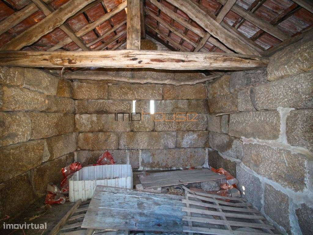 Terreno de 84 hectares-18