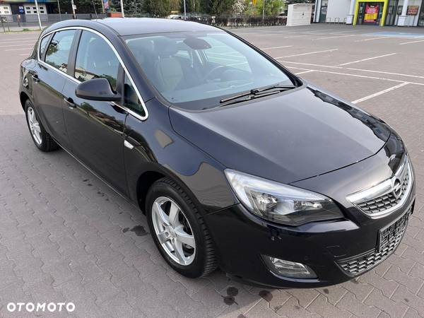 Opel Astra 1.7 CDTI DPF Edition - 11
