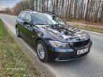 BMW Seria 3 318d Touring - 3