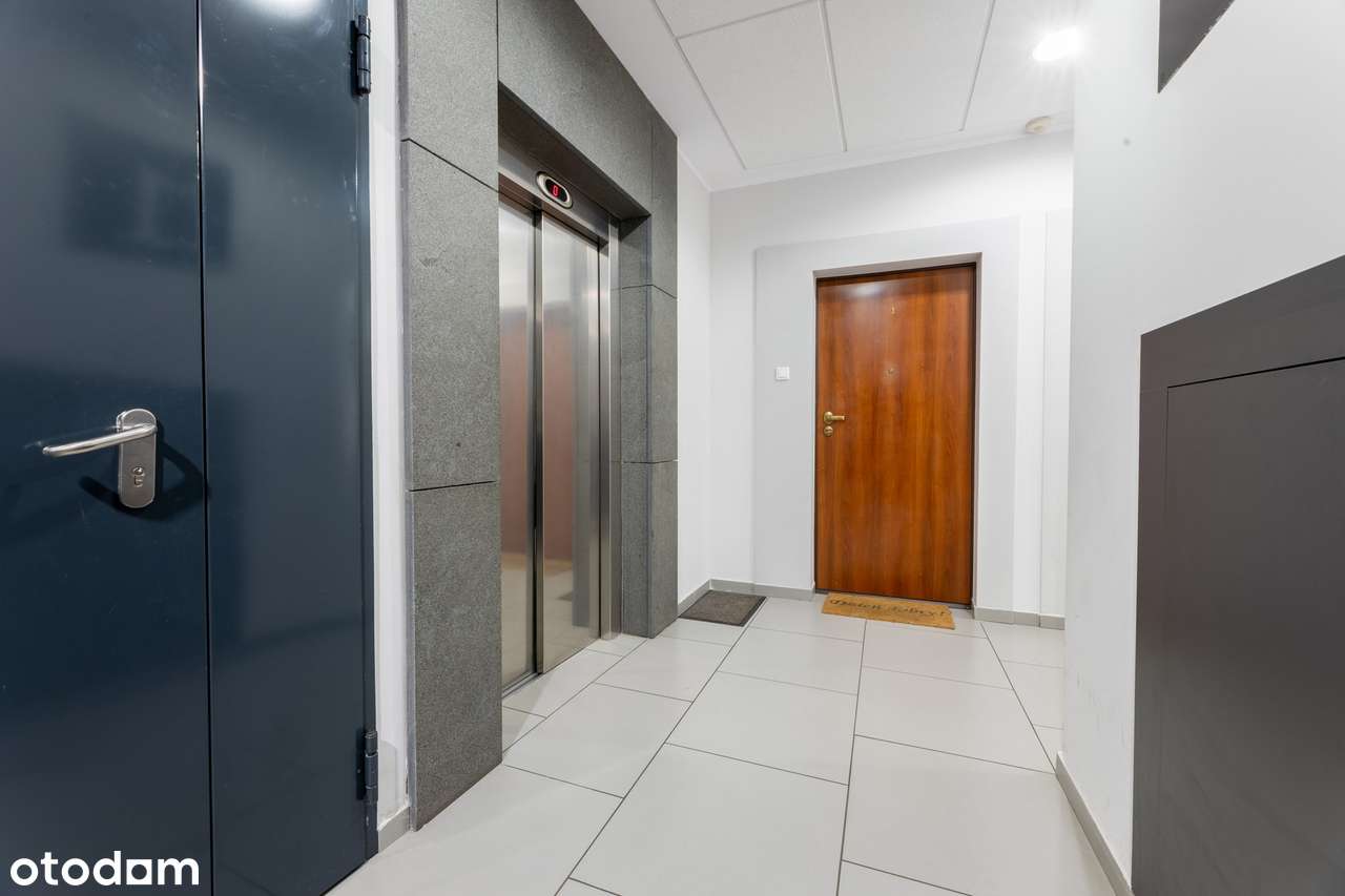 Mieszkanie w prestiżowym apartamentowcu przy Starym Rynku! Okazja!-11