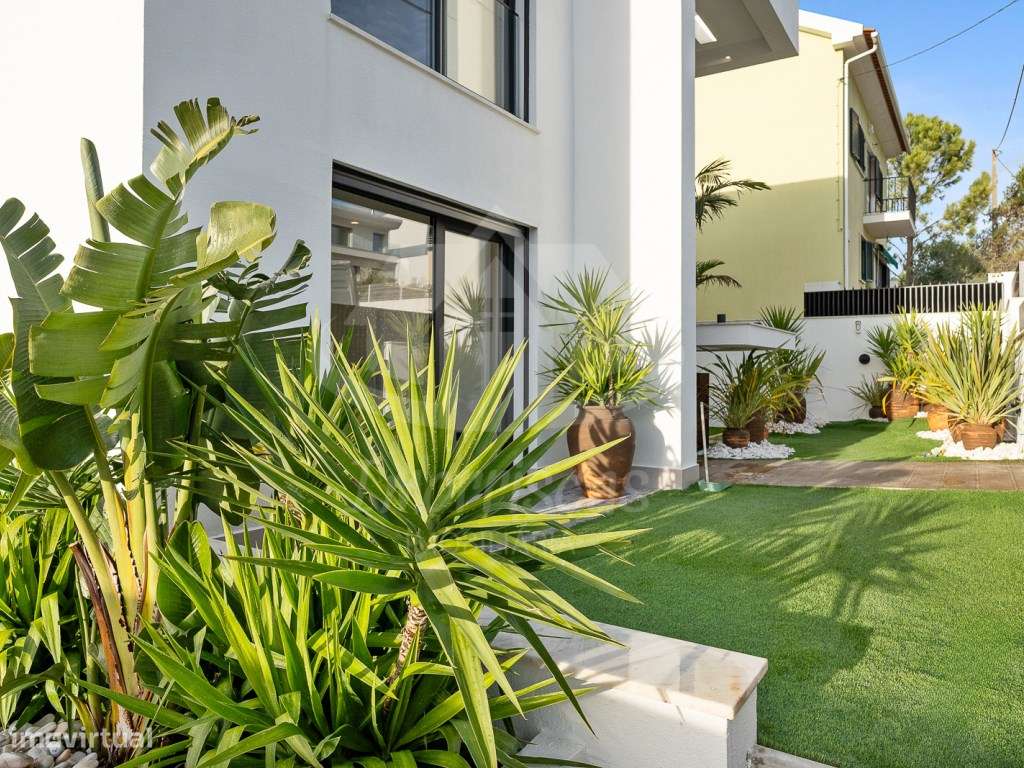 Moradia T4 com piscina e vista panorâmica em São João da Talha-34