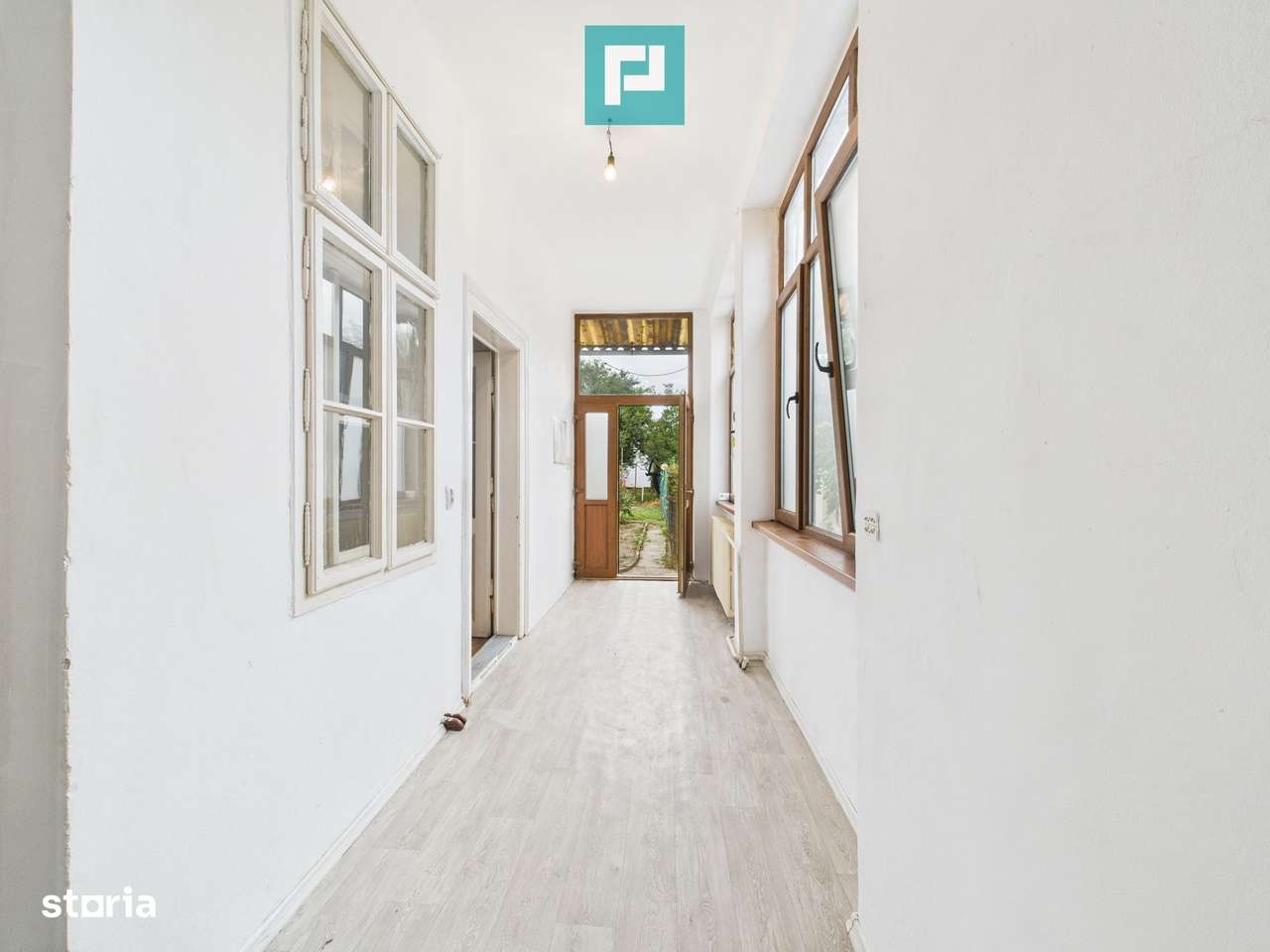 Casă 2 camere + anexe, teren 234 mp. - Imagine principală: 5/11