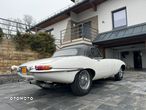 Jaguar E-Type - 10