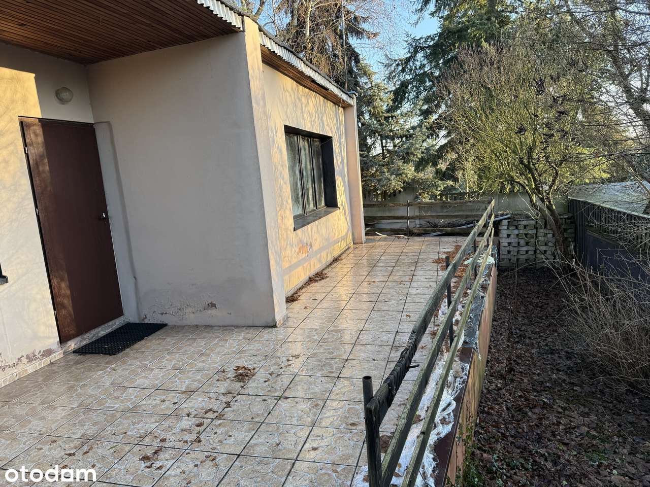 Urokliwy dom 2 pokoje z piwnicą blisko jeziora - Pełny obrazek: 5/9