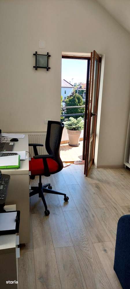 Apartament superb 3 camere gradina pe lac Damaroaia-18