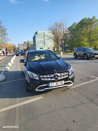 Mercedes-Benz GLA - 2