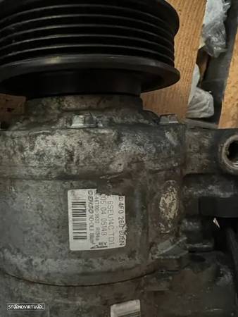 Compressor de AC Audi A4 8E 4F0 260 805N - 2