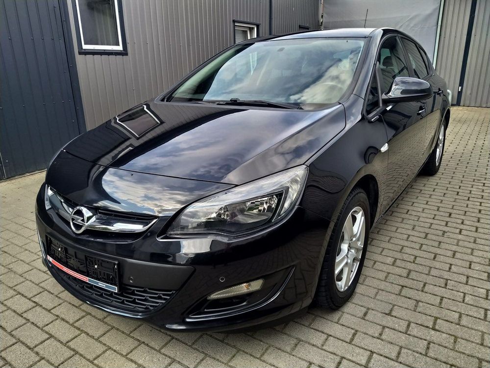 Opel Astra J 2014