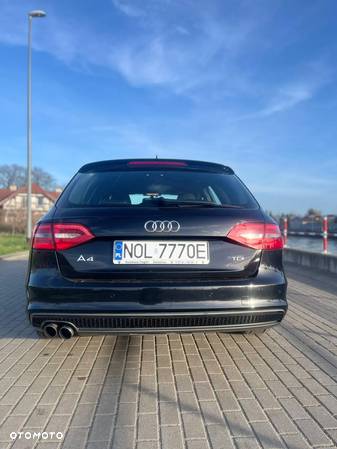 Audi A4 2.0 TDI Multitronic - 10