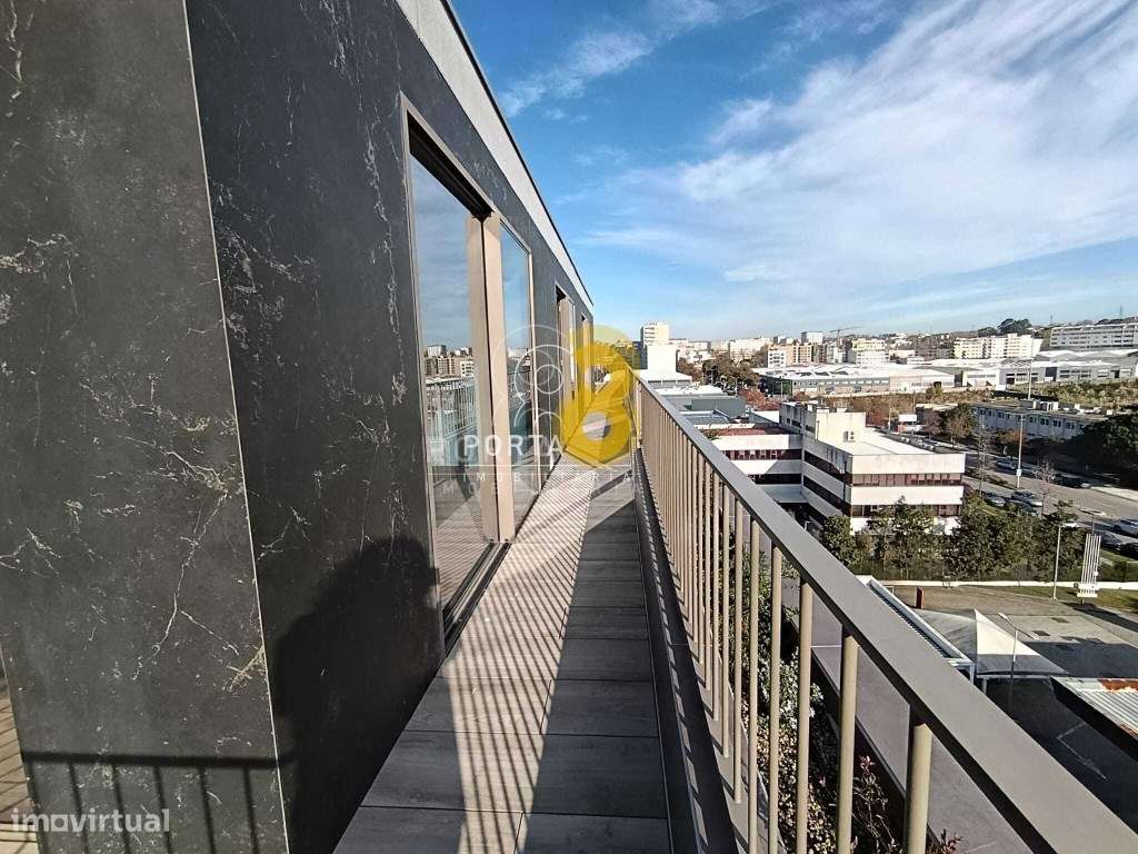 Apartamento T4 recuado com terraço em Matosinhos Sul-20