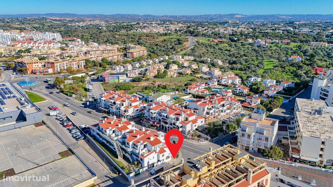 Espaço Comercial com 148,5 m² no Coração da Estrada de Santa Eulalia --14