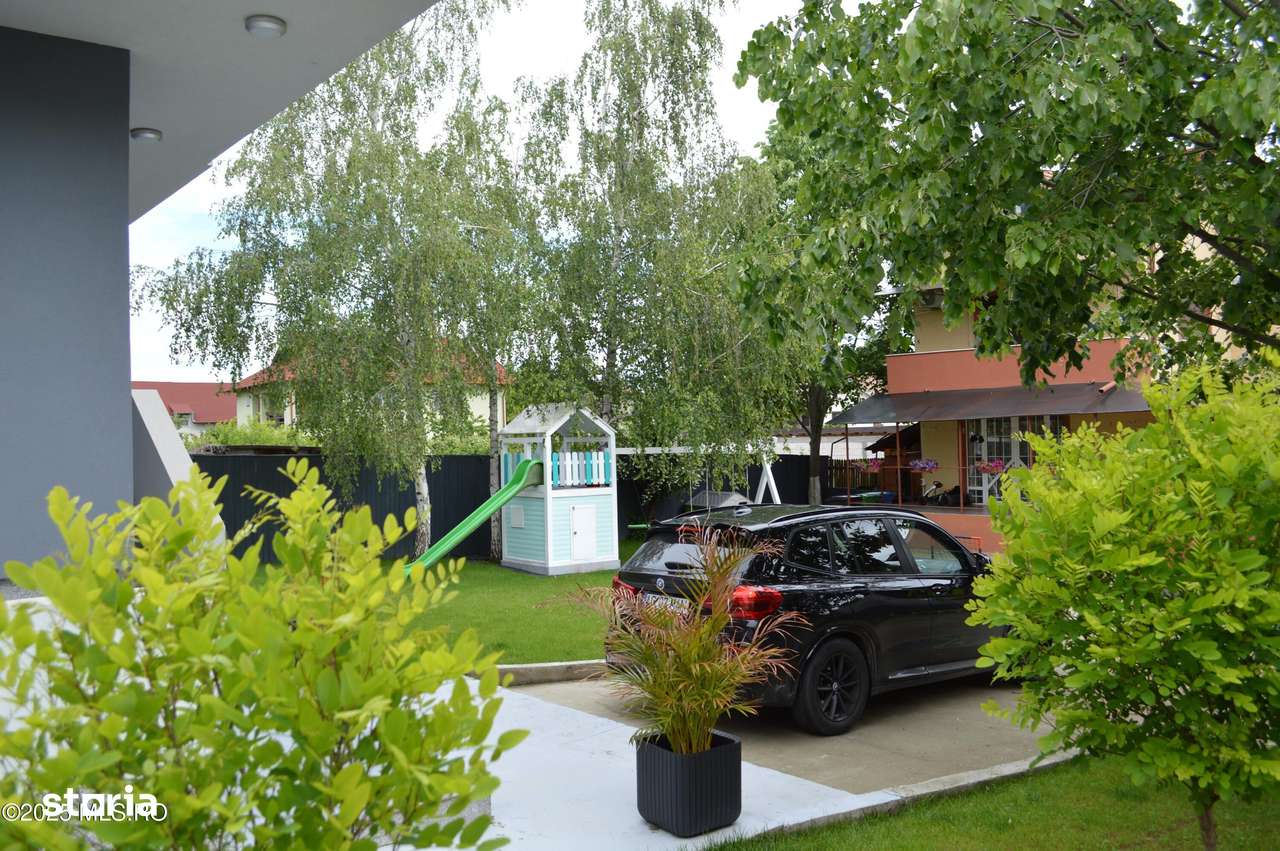 Bascov - Labusesti, Casa P+E, garaj, teren 809 mp - Imagine principală: 4/20