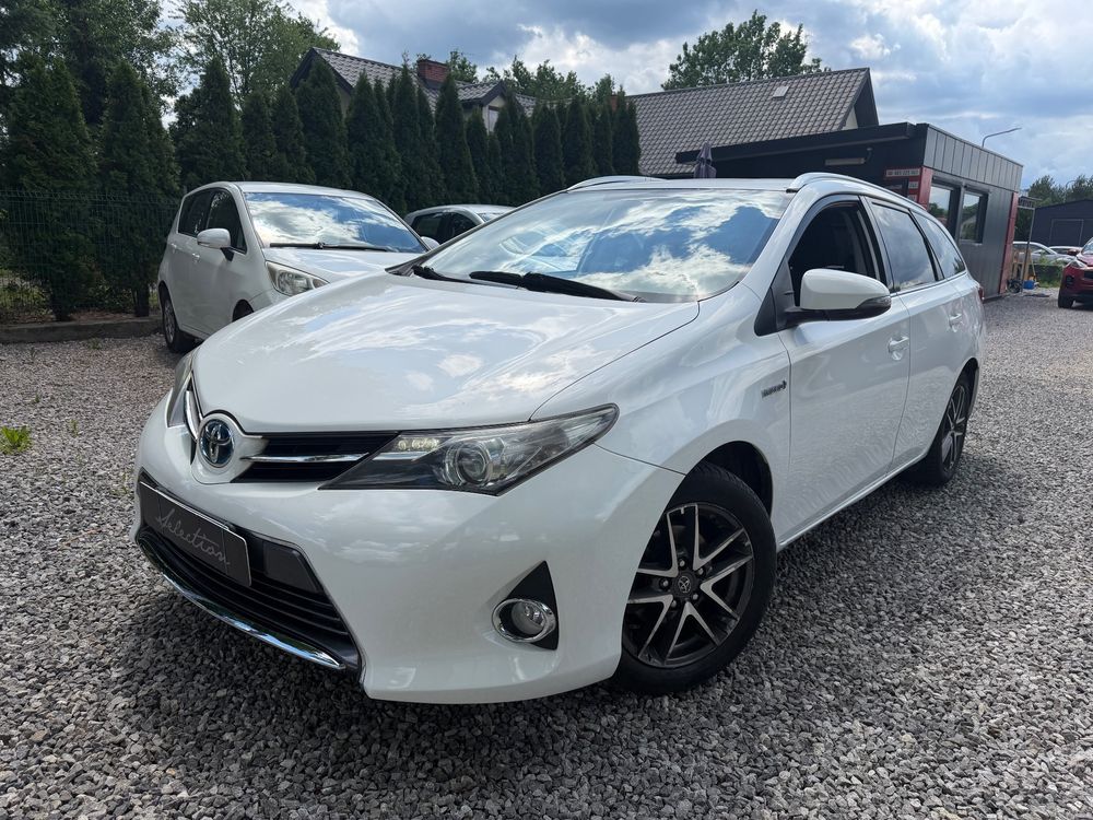 Toyota Auris II Hybrid 135 Premium 2015