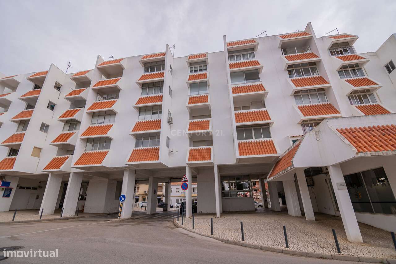 NÃO PERCA ESTA GRANDE OPORTUNIDADE! APARTAMENTO T2 REMODELADO COM GRAN - Grande imagem: 3/37