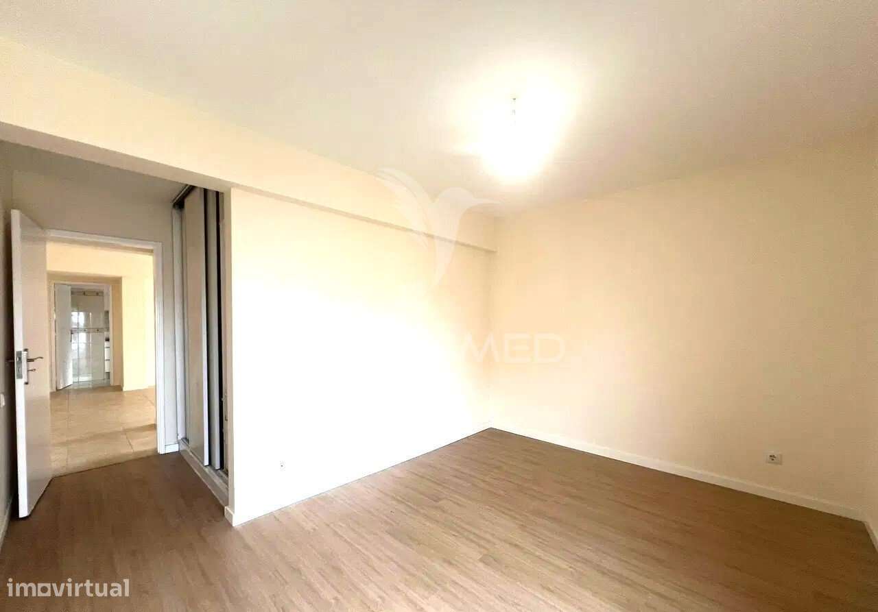 T2 Tapada das Mercês - Grande imagem: 5/11