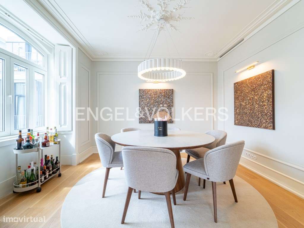 Exclusivo apartamento novo com 5 quartos (4 suites) e 4 lugares de ...-7