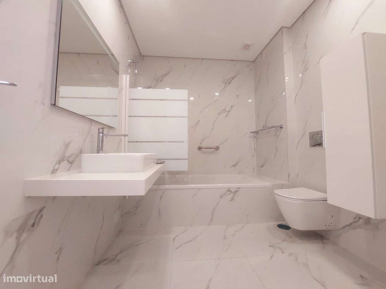 Apartamento Semi-Novo - Ferreiras-14