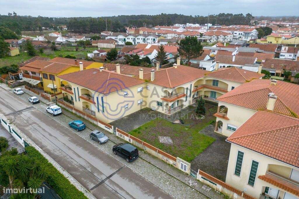 Moradia T3 com Garagem fechada no Coração da Marinha Grande! - Grande imagem: 2/29