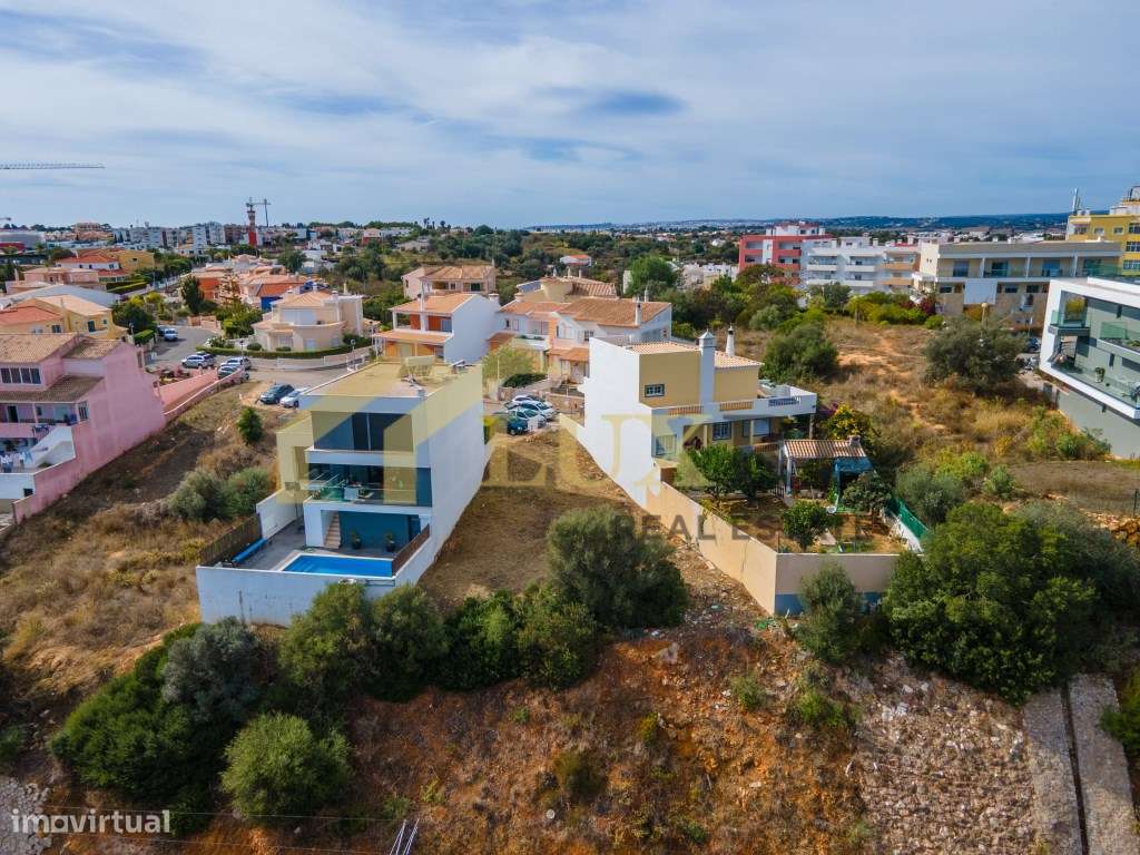 Terreno Urbano com Projeto - Vale de Lagar - Portimão-11
