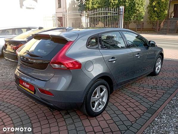 Volvo V40 - 4