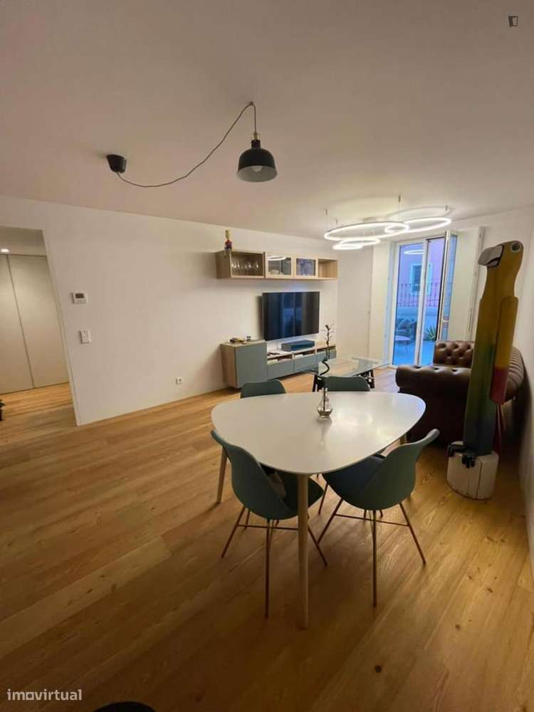 Apartamento com 1 quartos - localizado em Intendente Lisbon - Grande imagem: 2/7