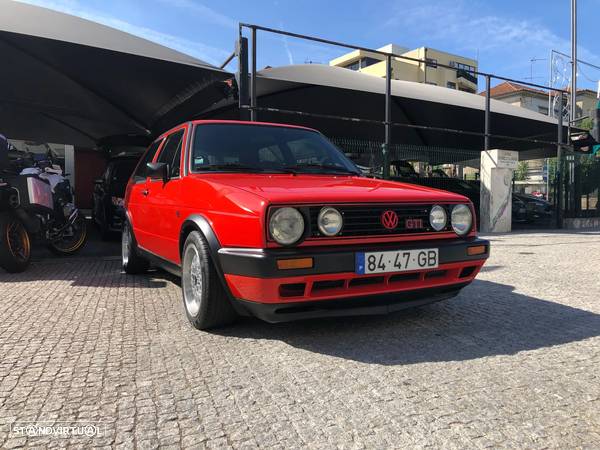 VW Golf 1.8 GTI - 1