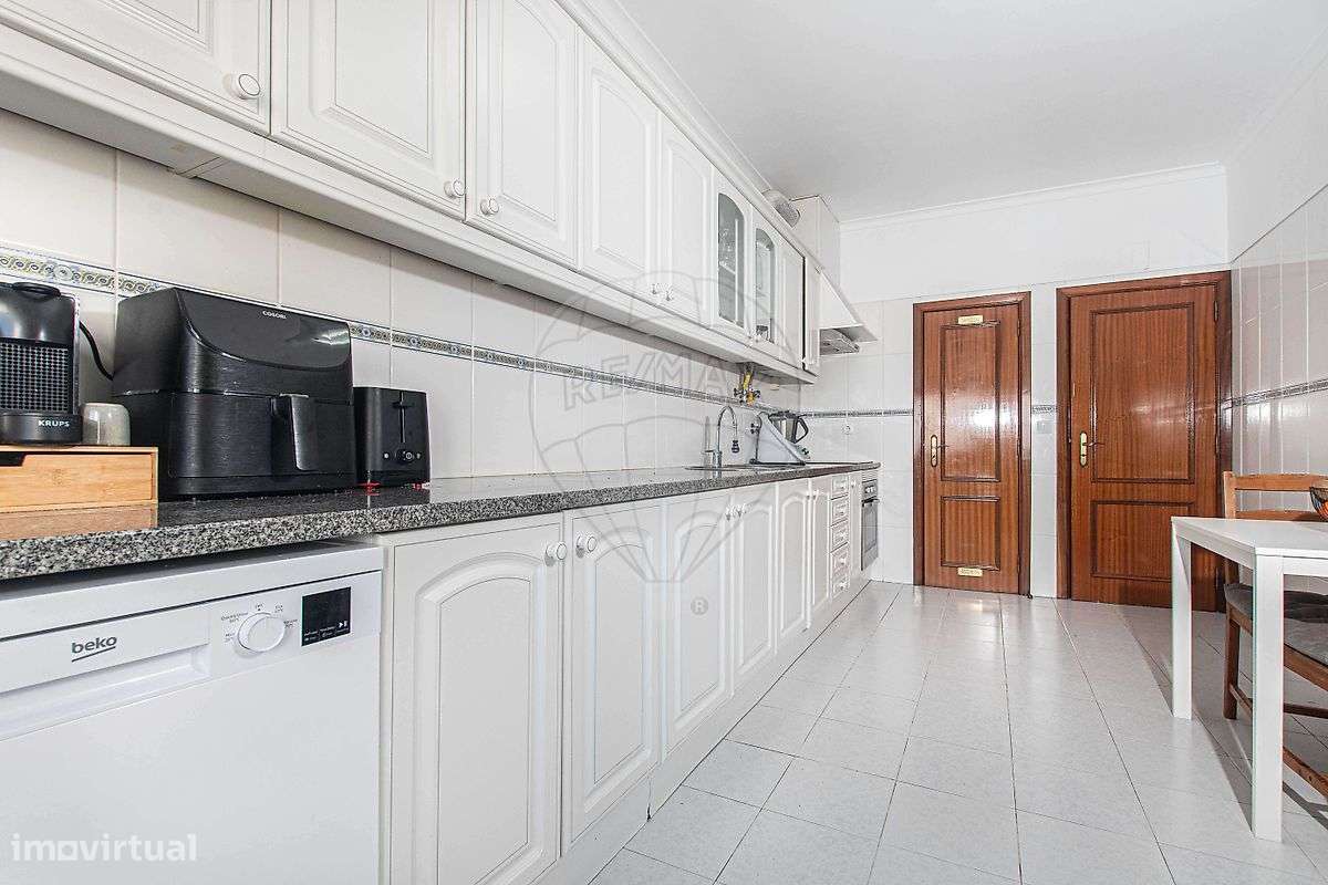 Apartamento T2 Duplex c/ terraço-5