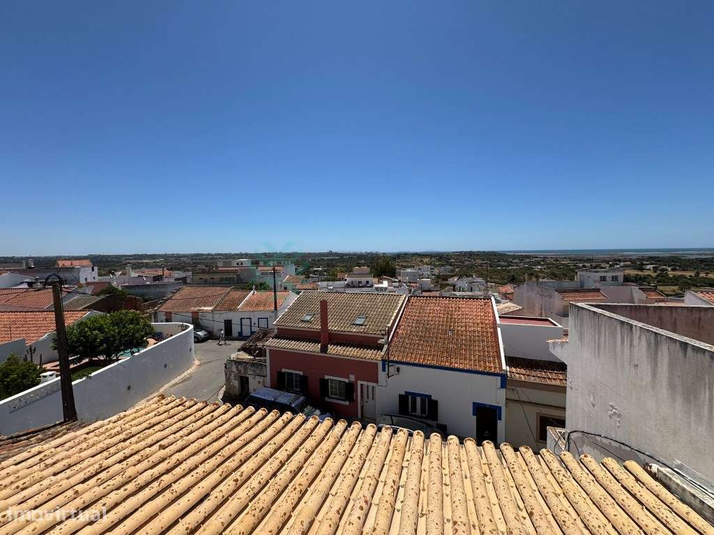 Apartamento t1 à venda na Rua da Capelinha-31