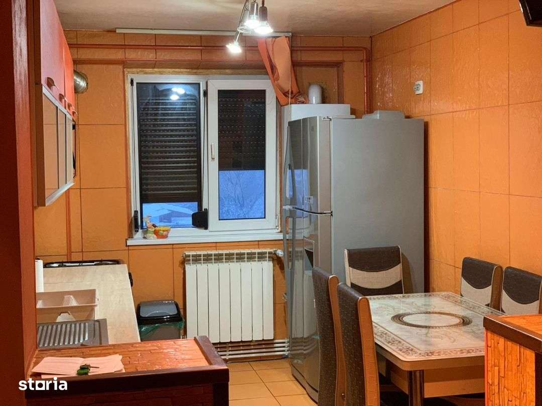 Ap. 4 cam zona Calarasi -Viziru Kaufland muncitori - Imagine principală: 2/10