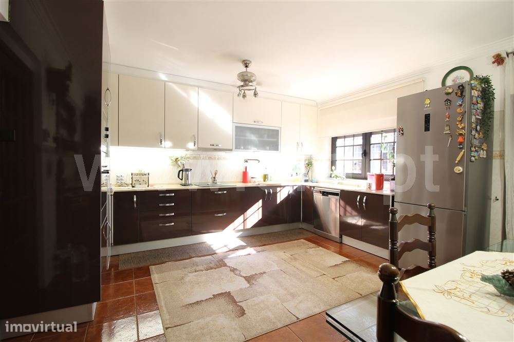 Moradia Geminada T3, Venda-14