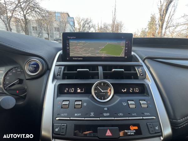 Lexus Seria NX 300h AWD Business Plus - 23