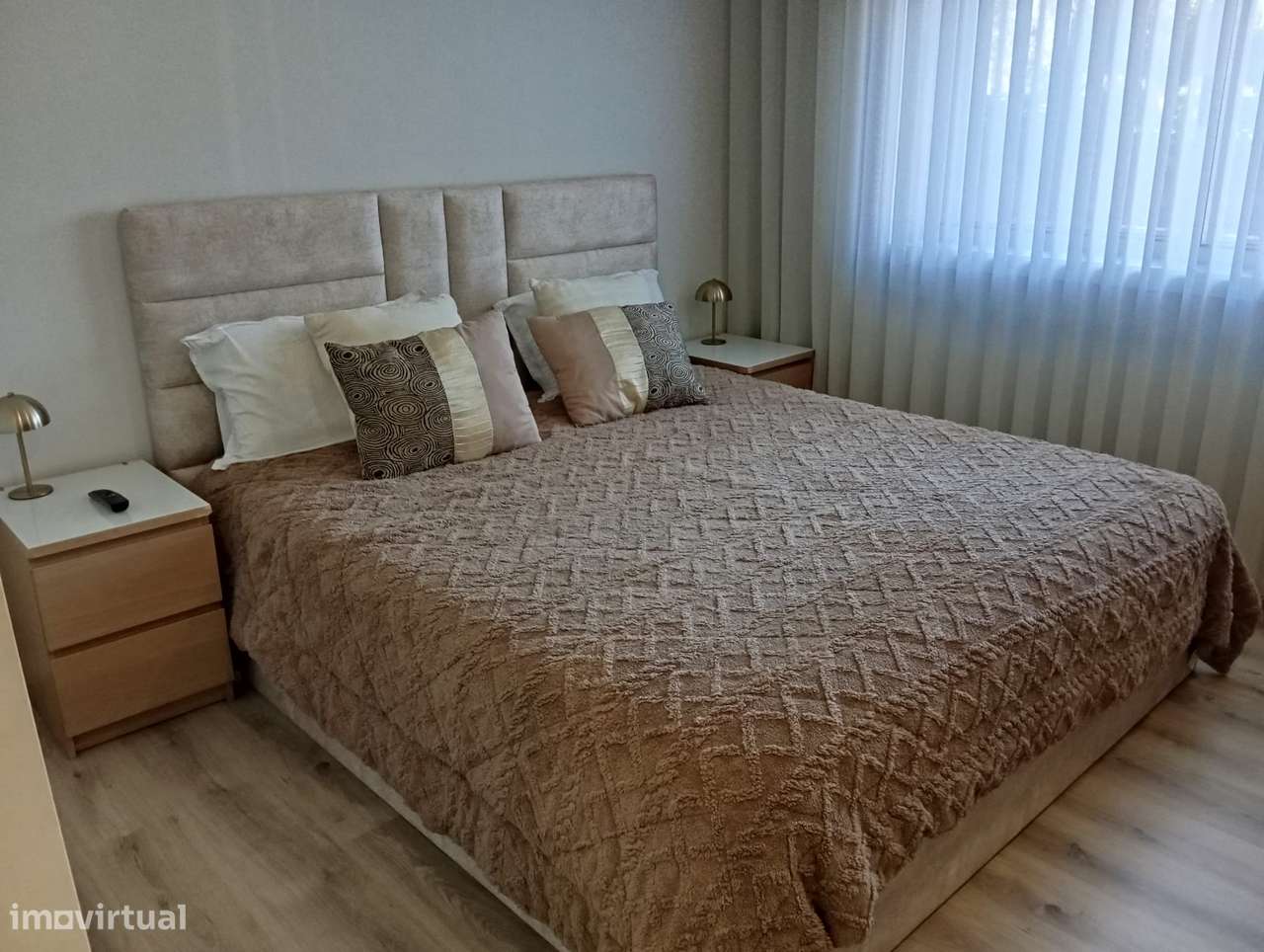 Fantástico apartamento T2 com terraço em condomínio fechado em Canelas-17