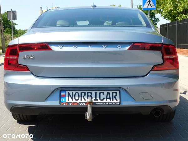 Volvo S90 D3 Geartronic Momentum Pro - 21