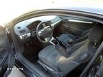 Opel Astra III GTC 1.8 Cosmo - 10