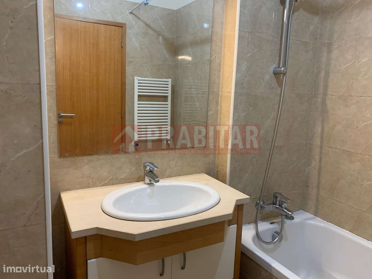 APARTAMENTO T2 NA QUINTA DA VÁRZEA EM SANTA CLARA-8