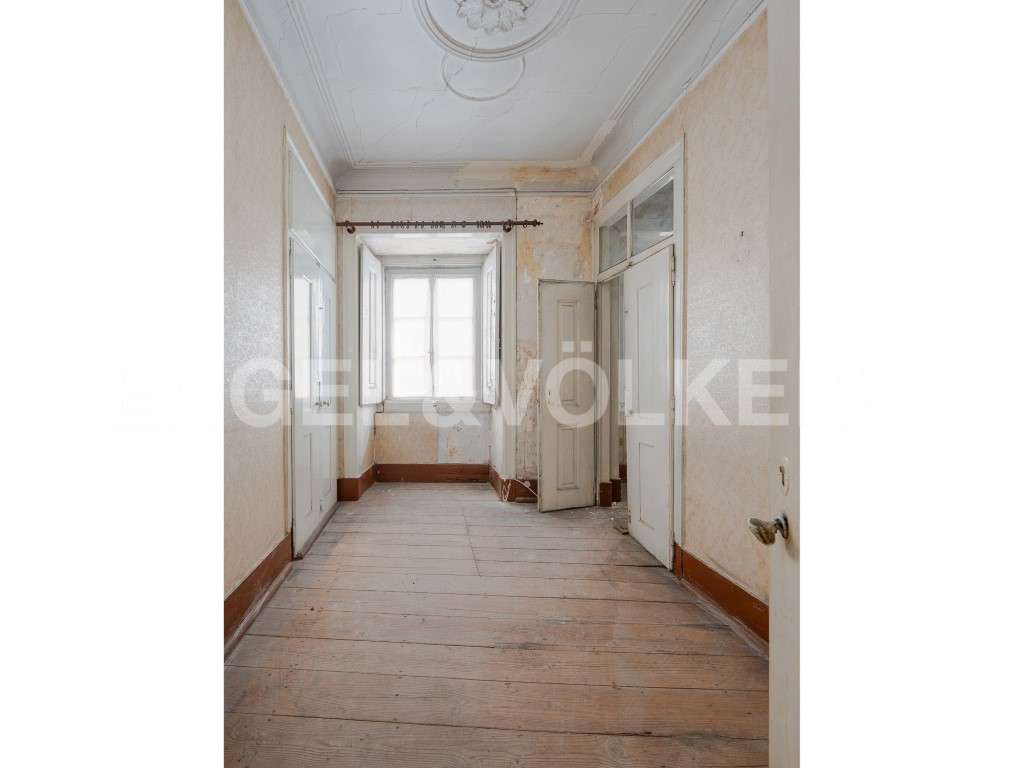 Prédio na Avenida da Liberdade - Grande imagem: 5/33